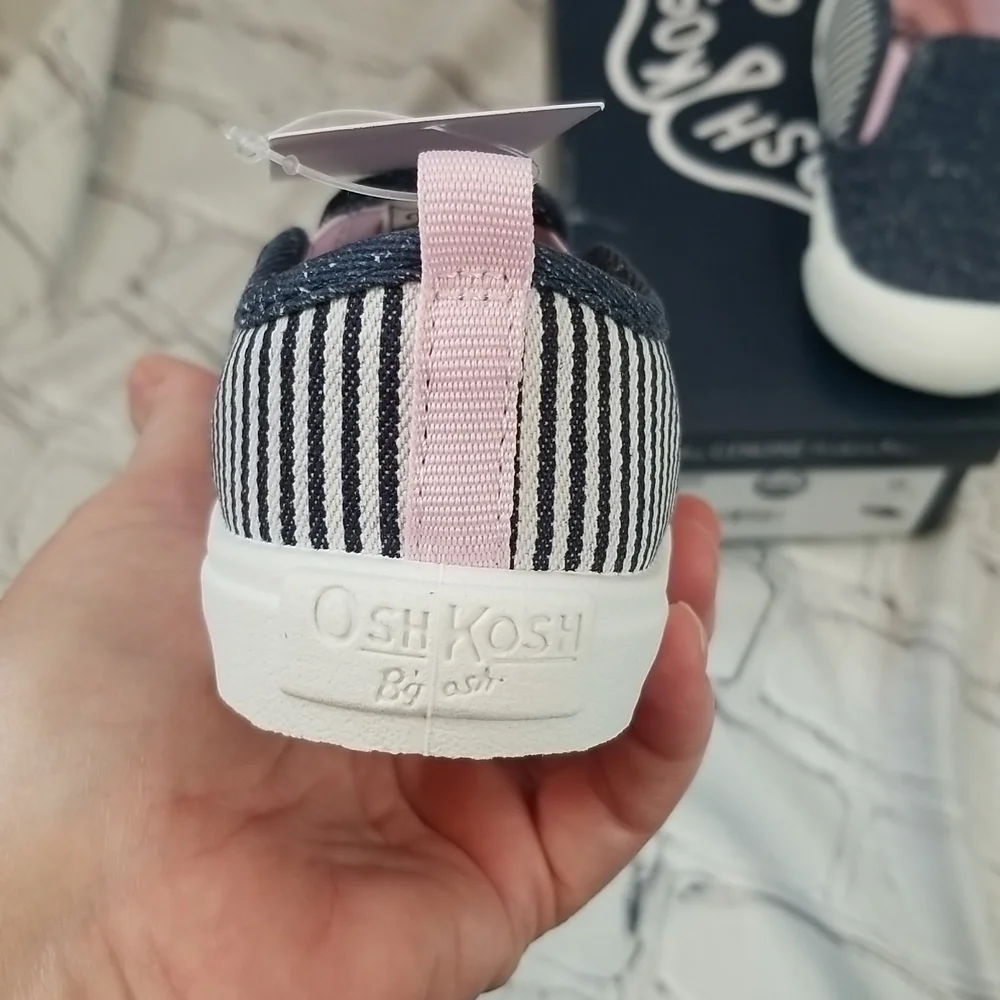 NWT Oshkosh b'gosh girls slip-on sneaker